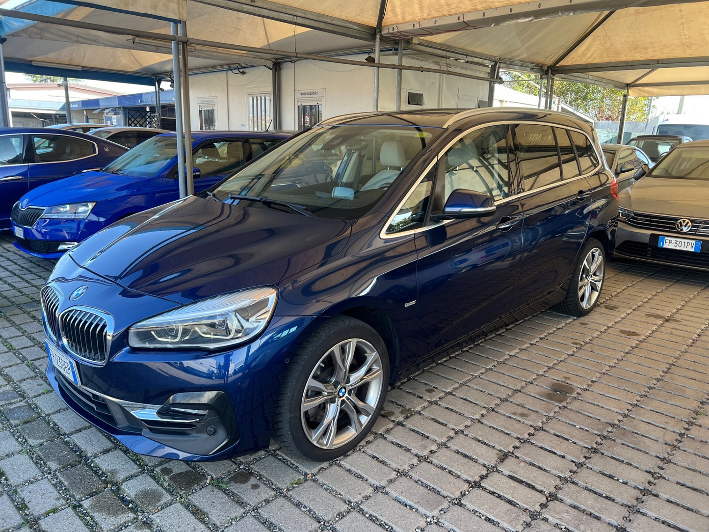 Bmw Serie 2 Gran Tourer  218d Gran Tourer Luxury cambio automatico 7 posti tetto apribile