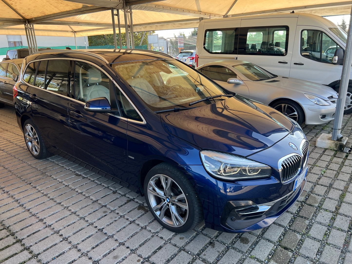 Bmw Serie 2 Gran Tourer  218d Gran Tourer Luxury cambio automatico 7 posti tetto apribile